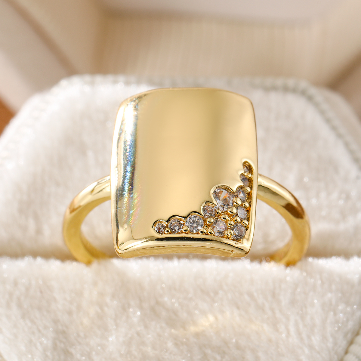 Women's Minimalist Curved Square-cut Ring, Stylish Gift